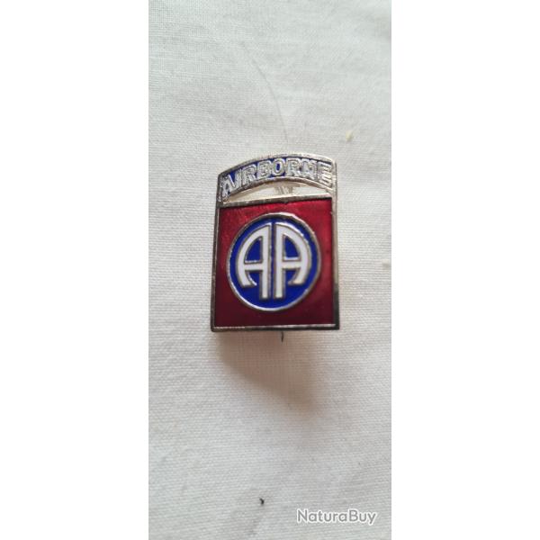 Insigne , pin's  �maill� 82�me WW2 ( 2 )