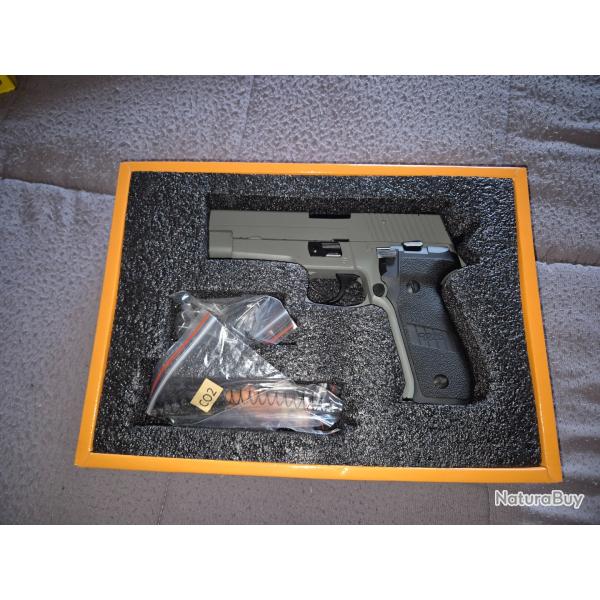 R�plique airsoft p226 de la marque raven