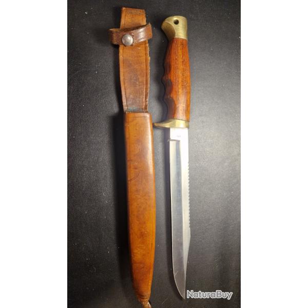 Belle dague.de chasse Vintage  sign�e BEGON Coutelier artisanal de Thiers,lame en acier inox + etui