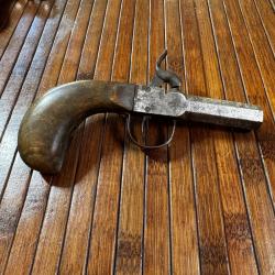 PISTOLET DE D&Eacute;FENSE A COFFRE BIEN FONCTIONNEL AU TIR