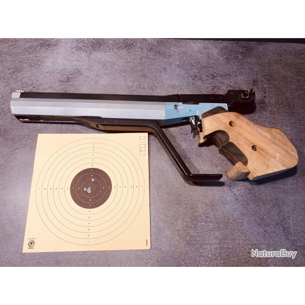 PISTOLET FEINWERKBAU model 100 CAL 4.5 DROITIER NOIR ET GRIS