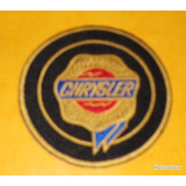 TISSU PATCH : CHRYSLER  , DIAMETRE 7 CM , BON ETAT VOIR PHOTOS . POUR TOUT RENSEIGNEMENT ME CONTACTE