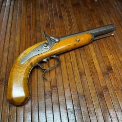 GRAND ET FORT  PISTOLET DE COMBAT A PERCUSSION