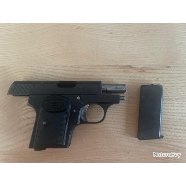 Pistolet calibre 6.35 Soci�t� d'Armes Paris, arme de poche, cat�gorie B, en �tat de marche, 1906.
