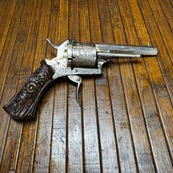 BEAU REVOLVER GRAV&Eacute; MOD&Egrave;LE LUXE BROCHE 7 mm
