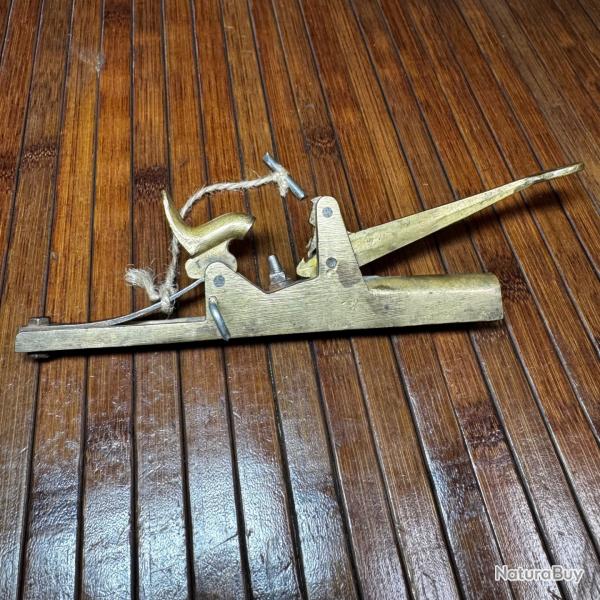 CANON EN BRONZE PI�GE A FEU A PERCUSSION tr�s bon �tat