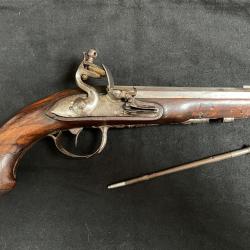 Pistolet &agrave; silex &agrave; restaurer