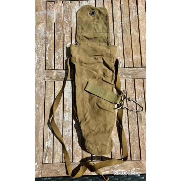 Lot sac + poign�es militaire fran�ais ann�e 60