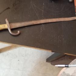 Ba&iuml;onnette de fusil Chassepot. Bon &eacute;tat.