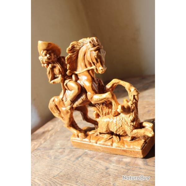 Statue cavali�re avec son chien