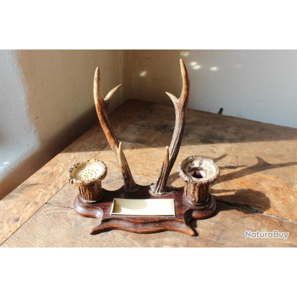 Encrier porte plume bois de cerf et brocard