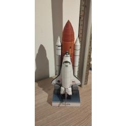 Maquette fus&eacute;e Atlantis collection Papercraft a&eacute;romod&eacute;lisme