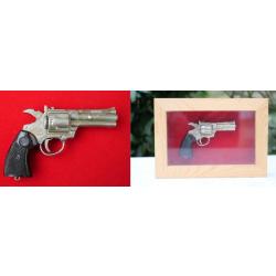 Petite boite cadre avec un revolver &agrave; amorce COBRA -  ref EBR24TIR002