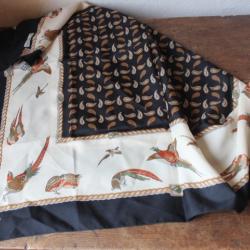 Lot  2 Foulard motif Faisans et canard TED LAPIDUS