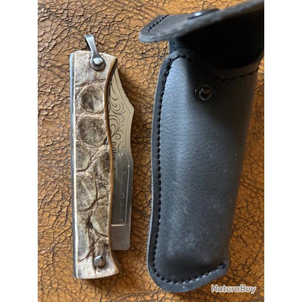 Tr�s original Douk Douk manche dos de crocodile