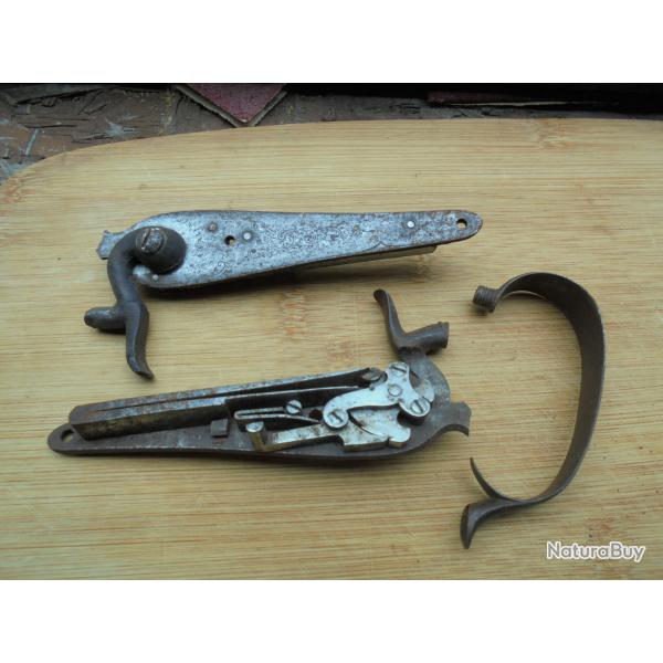 2 platine de fusils a chien gauche et droite avec pontet