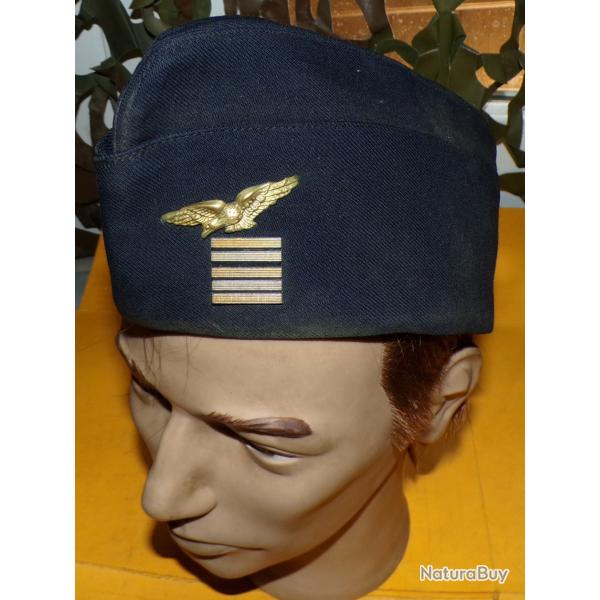 CALOT AVEC GRADE DE LIEUTENANT COLONEL ET CHAROGNARD  DE L'ARMEE DE L'AIR  FRANCAISE , TAILLE 58 FAB