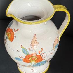 Carafe fa&iuml;ence ancienne