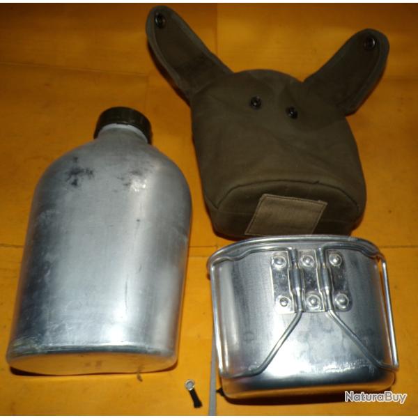 ARMEE FRANCAISE� : GOURDE EN ALUMINIUM DE 1985� AVEC SON QUART FABRICATION FRANCAISE BOURGEAT  ET SA