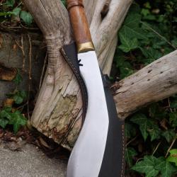 Couteau Kukri Gurkha N&eacute;pal KUKKRI Bushcraft Machette Lame Acier Carbone Etui Nylon Garde Laiton