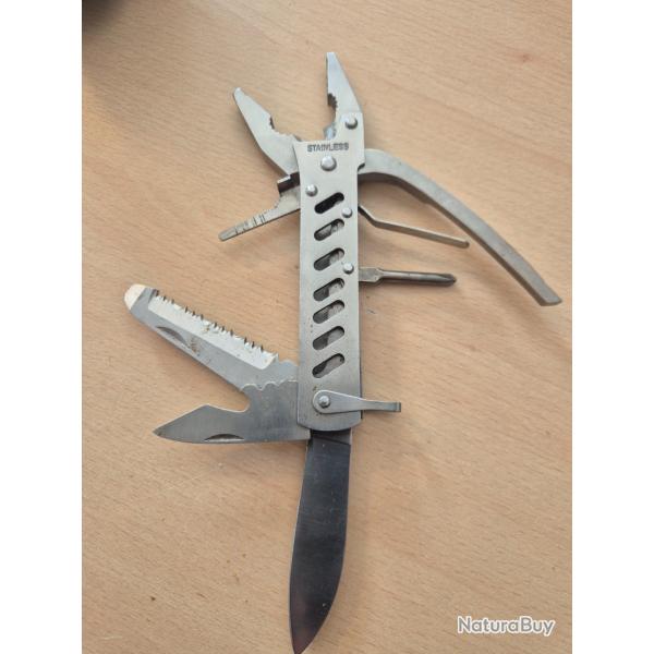 OUTIL MULTITOOL - STAINLESS - 6 en 1 - AVEC POCHETTE