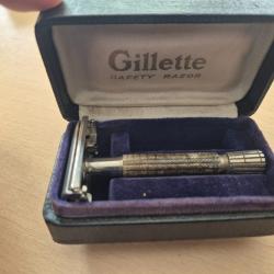 WW2 US RASOIR AM&Eacute;RICAIN " GILLETTE " SOLDATS / OFFICIERS DANS SA BOITE D'ORIGINE