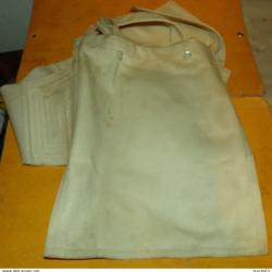 SERVICE DE SANTE :&nbsp;&nbsp;CEINTURE EN TISSU AVEC POCHETTE POUR LE PORT DES INSTRUMENTS MEDICAUX , TAILLE 7