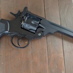 Revolver Webley & 6 douilles r&eacute;ductrice