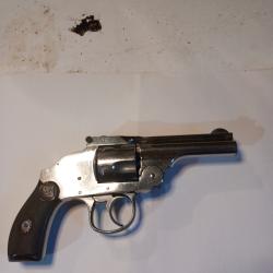 HARRINGTON RICHARDSON HAMMERLESS AUTO EJECTING cal. 38sw.