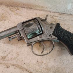 Superbe revolver bulldog London calibre 380 fonctionnelle etat de tirer tout grave