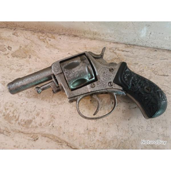 Superbe revolver bulldog London calibre 380 fonctionnelle etat de tirer tout grave