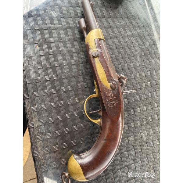 Pistolet de cavalerie mod�le 1822 T Bis (ou Mod�le 1822 T) � ou � Pistolet r�glementaire fran�ais XI