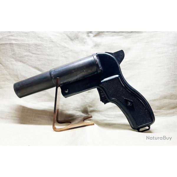 Tr�s beau pistolet r�glementaire lance fus�e russe SPSH-44