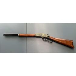 R&eacute;plique d&eacute;corative de carabine winchester