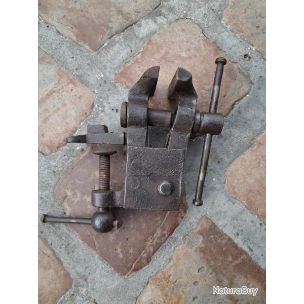 Ancien  �tau  d �tabli  ou de table