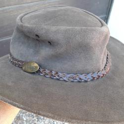 chapeau cuir de chasse