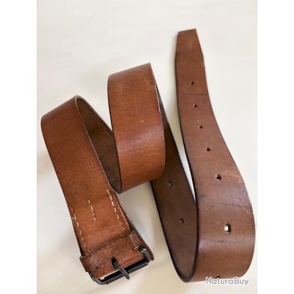 Ceinturon en cuir arm�e yougoslave 130 cm
