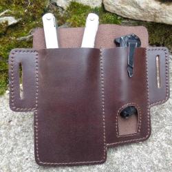Pochette en Cuir Pour T&eacute;l&eacute;phone et Couteau ou Pince Fabrication Artisanale 001