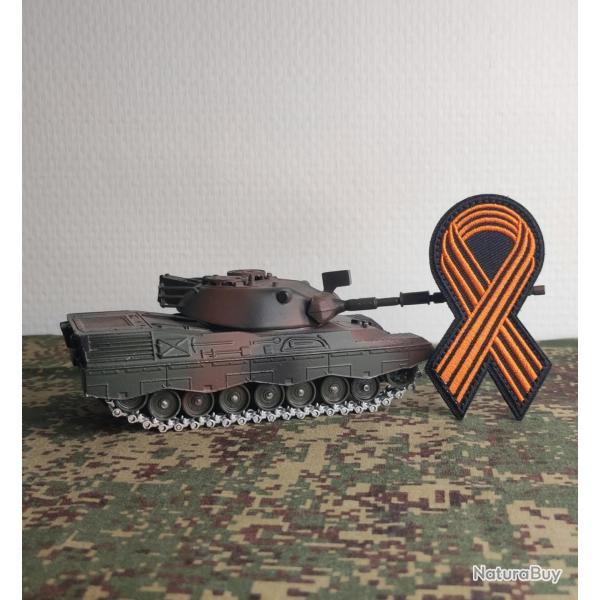 Patch brod� ruban de Saint-Georges noir et orange  Motif comm�moratif