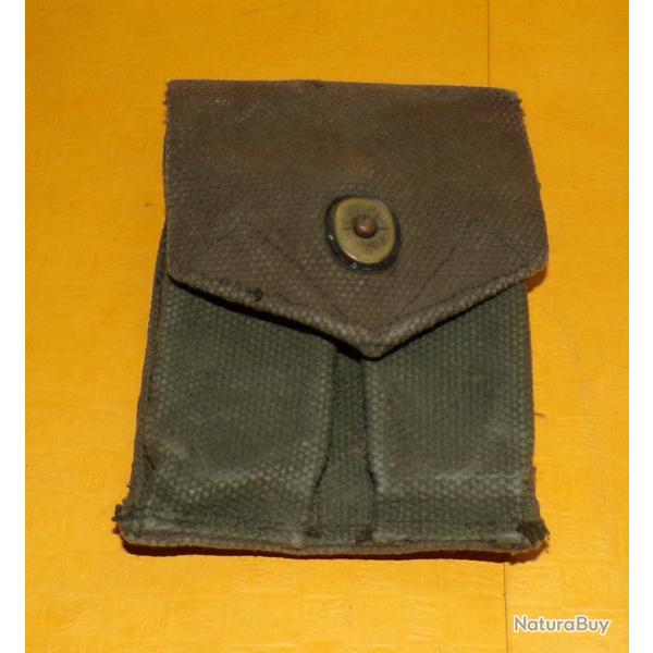 PORTE MAGASINS AMERICAIN POUR 45  EN TISSU UTILISE PAR L'ARMEE FRANCAISE , PERIODE GUERRE INDOCHINE