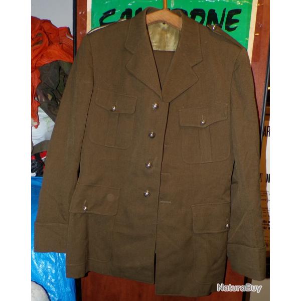 LOT DE 1961 VESTE ET PANTALON DE SORTIE POUR MILITAIRE DE L'ARMEE FRANCAISE ,VESTE TAILLE 96 SOIT M