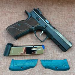 CZ 75 Shadow 2 plaquette en noyer