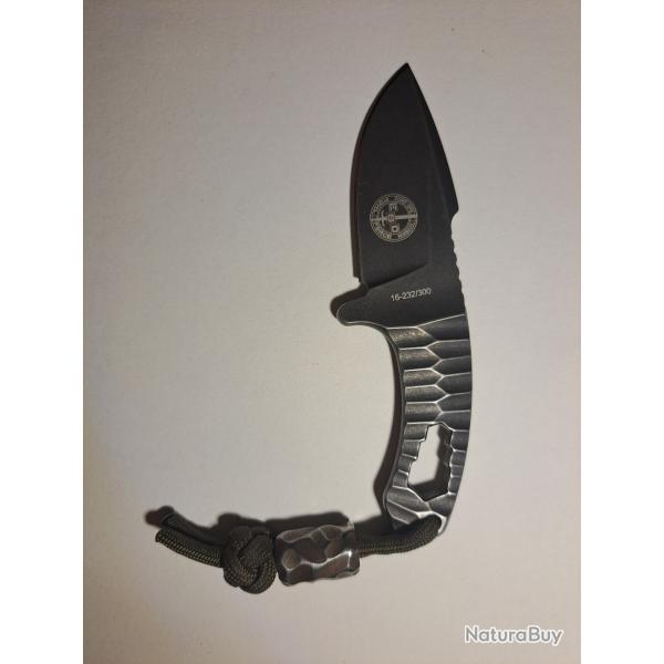 Couteau de cou Pohl Force Kaila One Black stonewhash