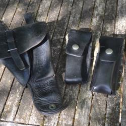 Holster et 2 porte-chargeurs MAC 50