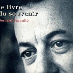 coluche le livre du souvenir de bernard pascuito hors format