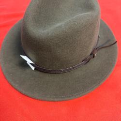 Magnifique chapeau datant de de 1987 de chez Lodenhut