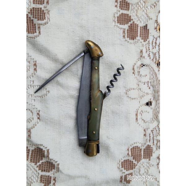 COUTEAU DE POCHE . MODELE EXTRA DU COUTELIER G.DAVID.AVEC TIRE BOUCHON ET POIN�ON. MANCHE EN CORNE