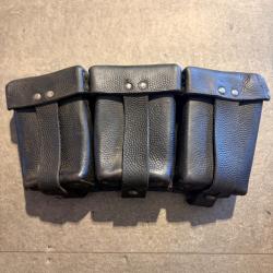 ENCHERES 1� - CARTOUCHIERE TRIPLE MAUSER 98K