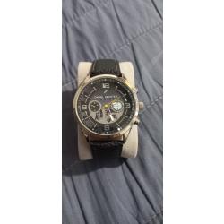 Vend montre homme