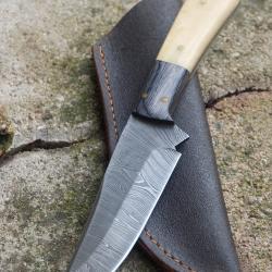 Skinner Couteau Damas Lame 256 Couches Lame Trailing Point Manche Os/Bois F Artisan Etui Simili Cuir